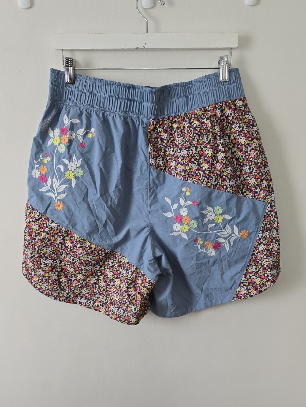 FP Movement by Free People Prime Time Floral Patchwork Shorts Large - Picture 3 of 10